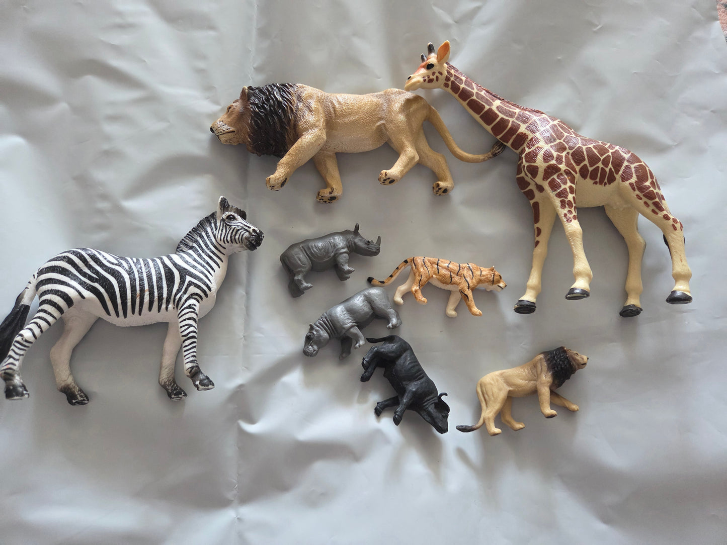 Mojo animal figures