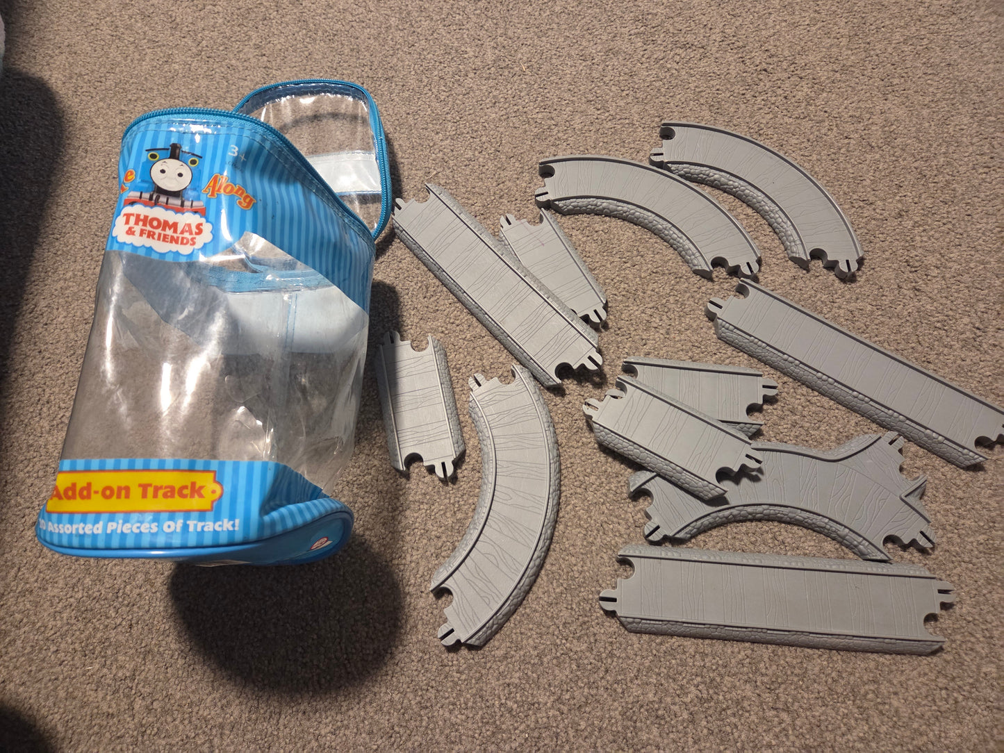 Thomas take and play train tracks