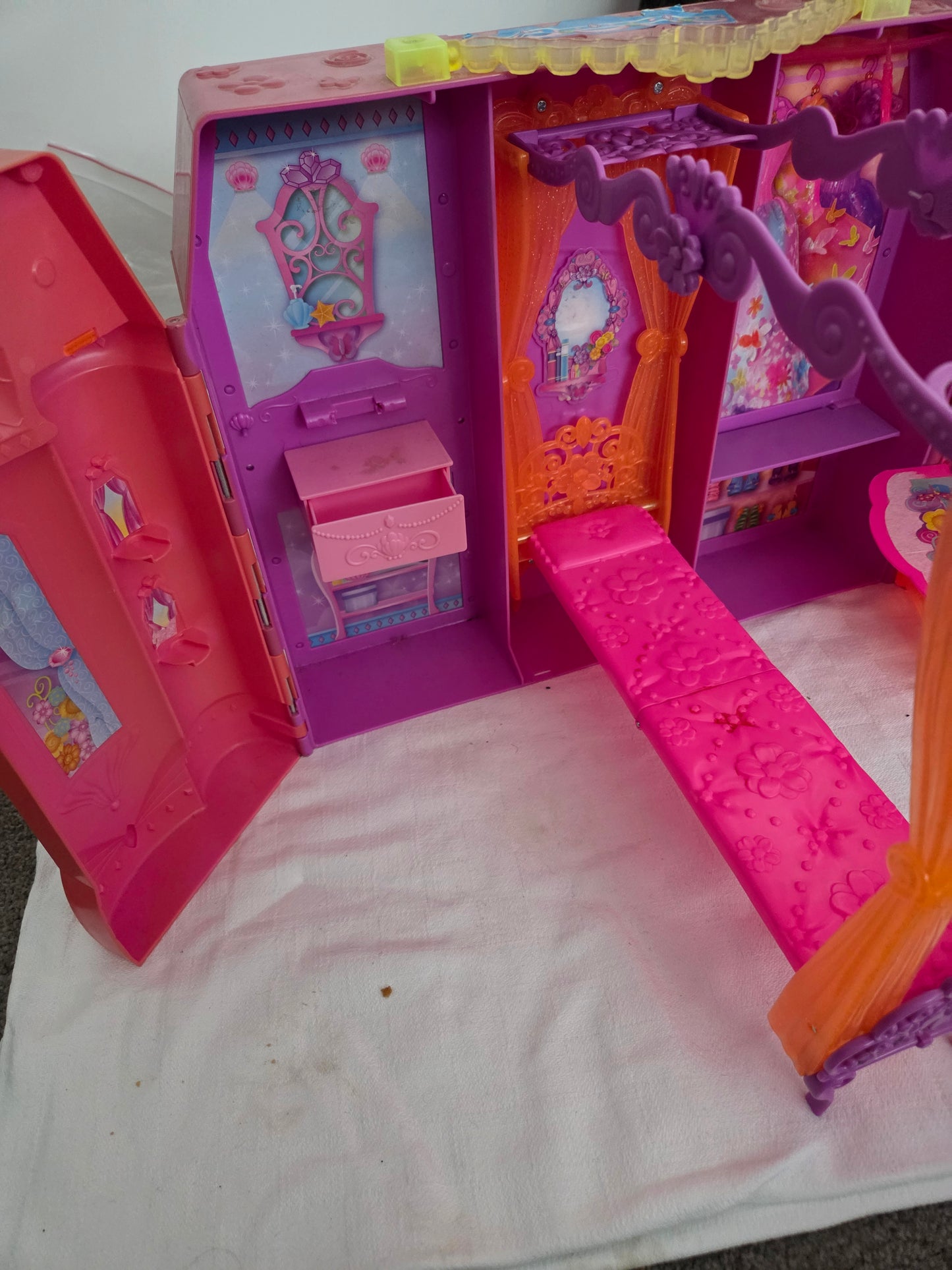 Foldout barbie castle from 2012