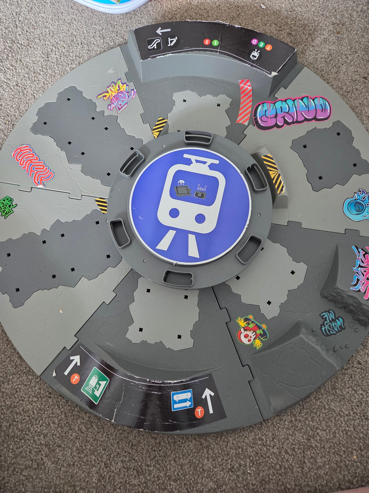 Tech deck shredline 360 turntable