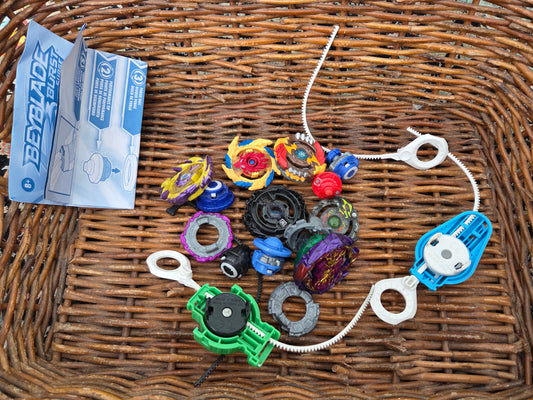 Set of beyblades