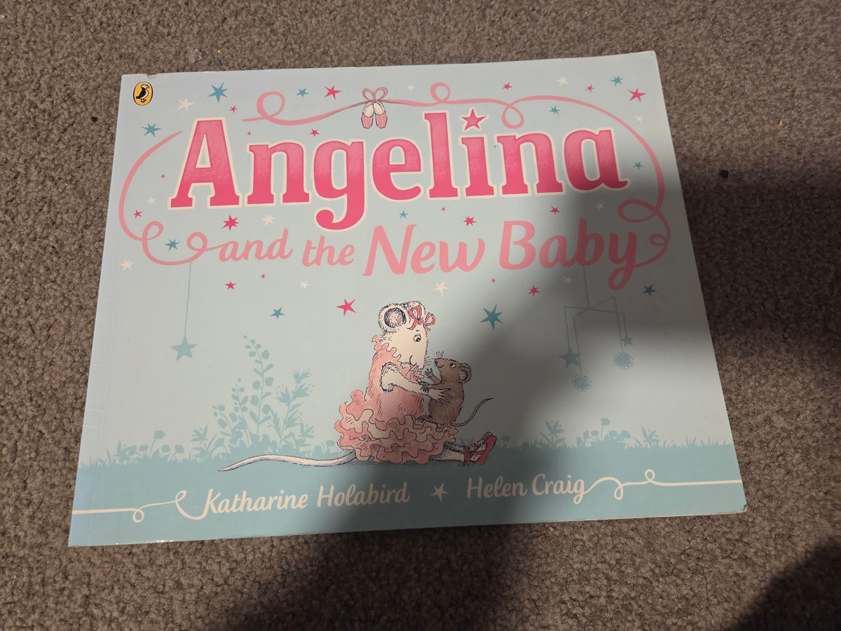Angelina and the new baby
