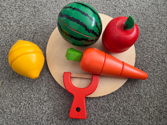 Magnetic wooden fruit and veg