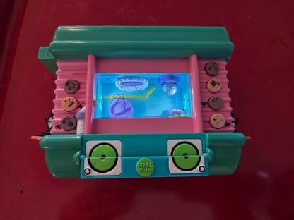 Pixel chix jammin' hamster house