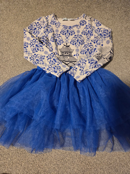 Kissed by radicool dress size 5