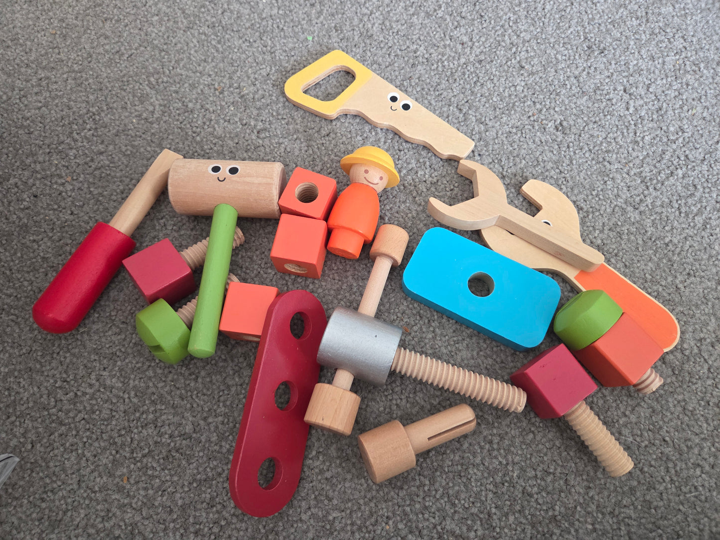 Wooden construction set