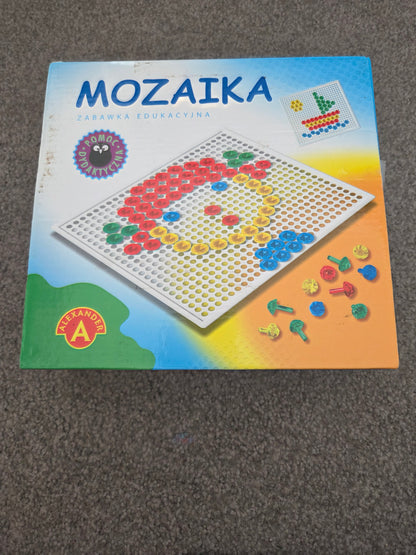Mosaic peg board