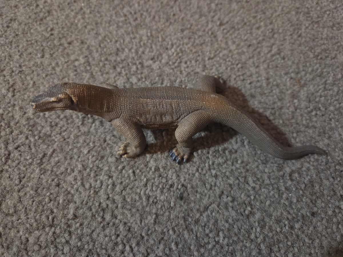 Schleich komodo dragon retired