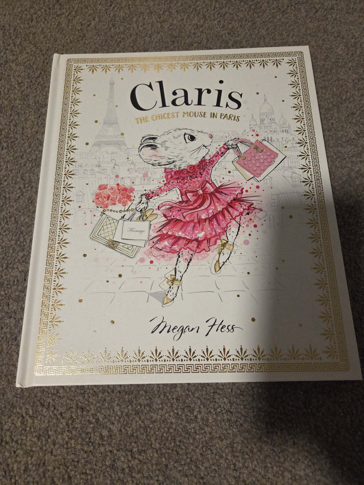Claris- the chicest mouse in paris