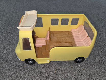 Sylvanian families nursery bus