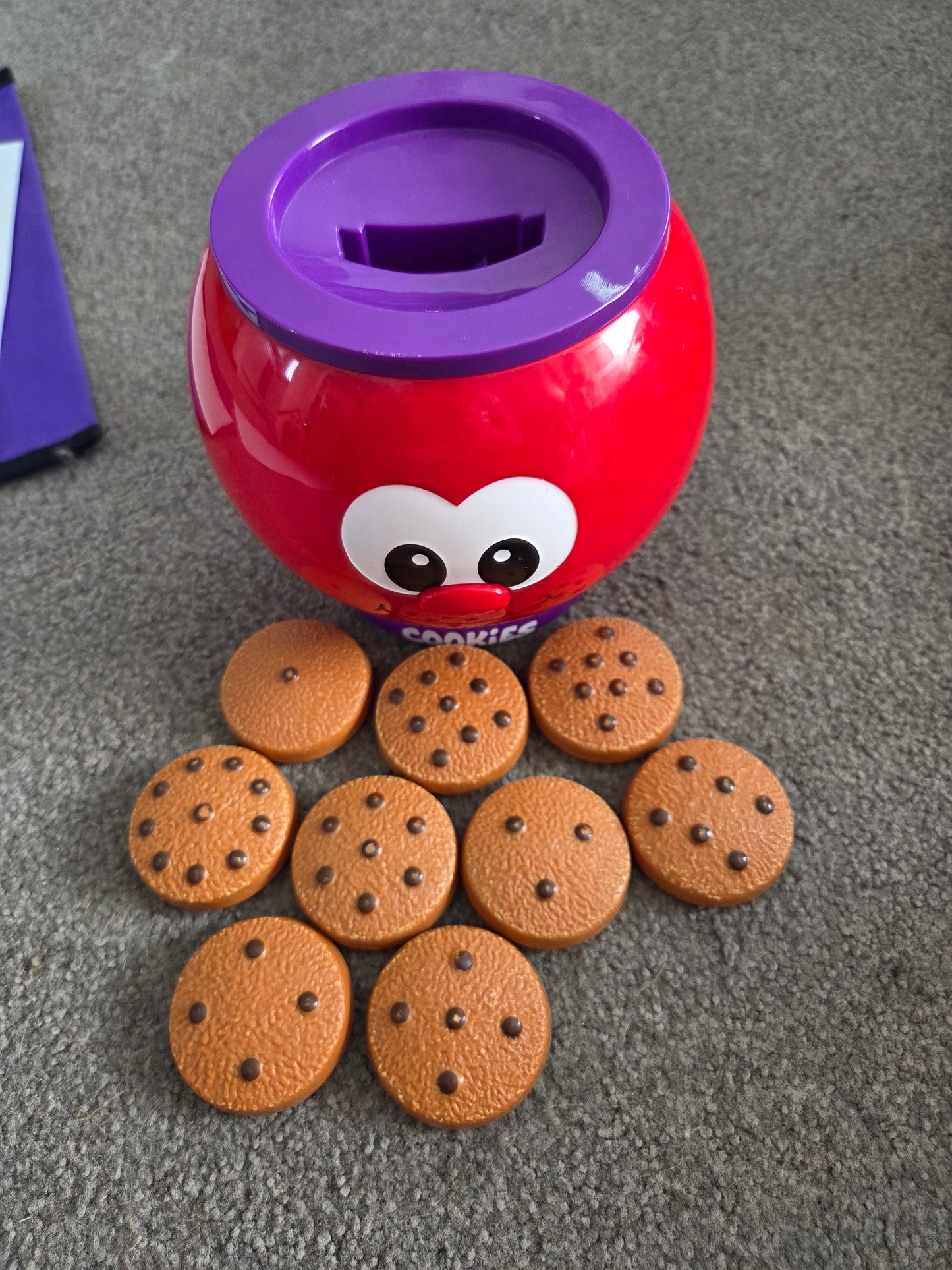 Interactive cookie jar