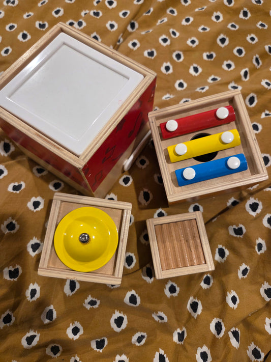 Hape stacking music set