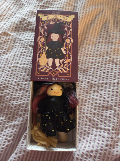 Olli Ella Witch