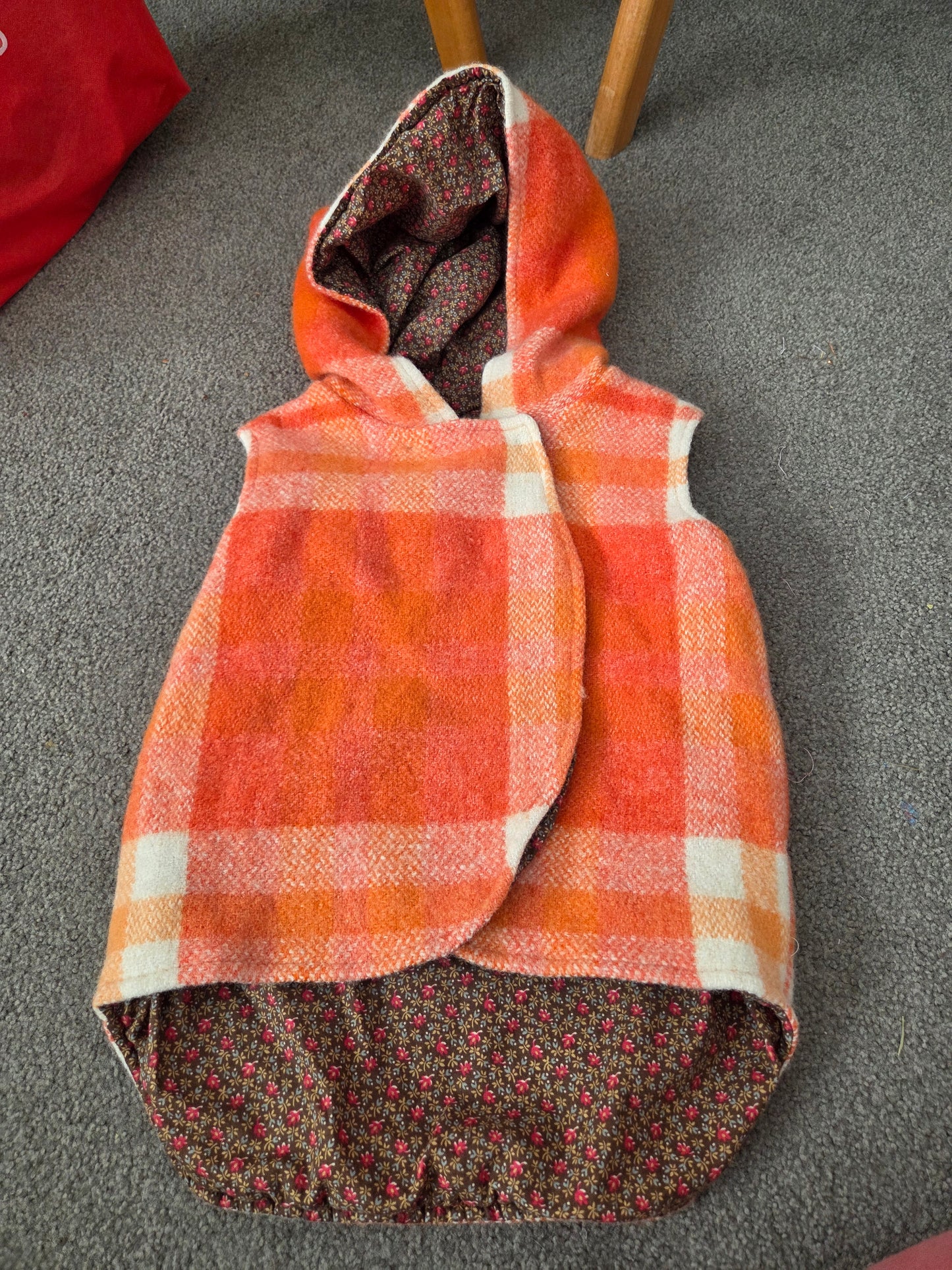 Blanket vest- orange