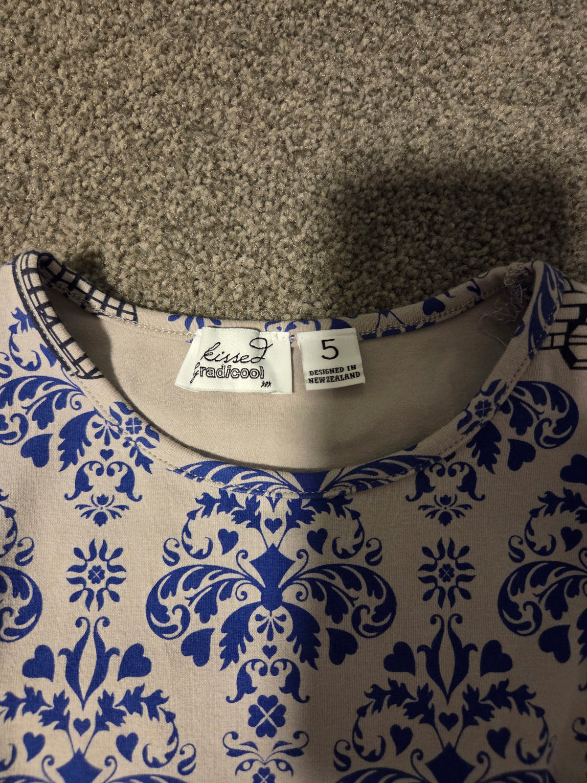 Kissed by radicool dress size 5