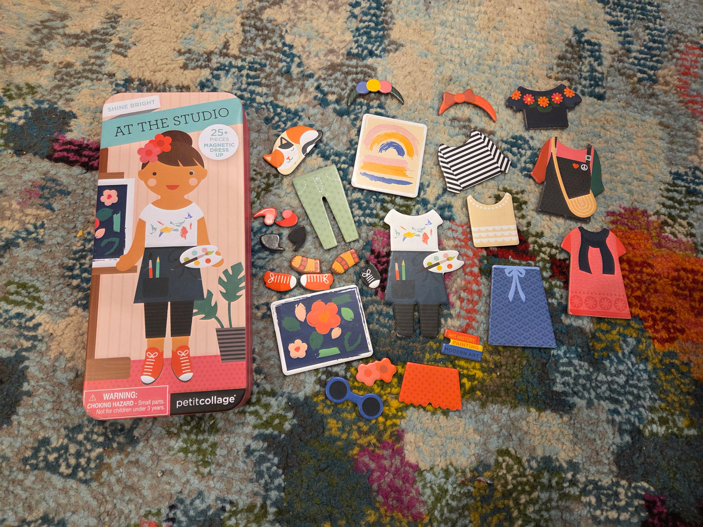 Magnetic dress up set