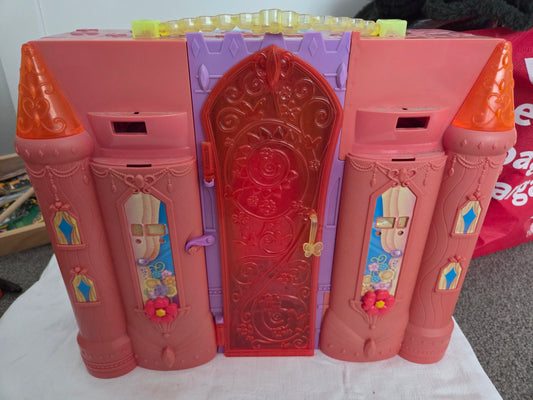 Foldout barbie castle from 2012