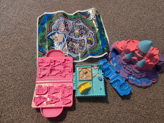 Vintage pro dough set for use with playdough 1995